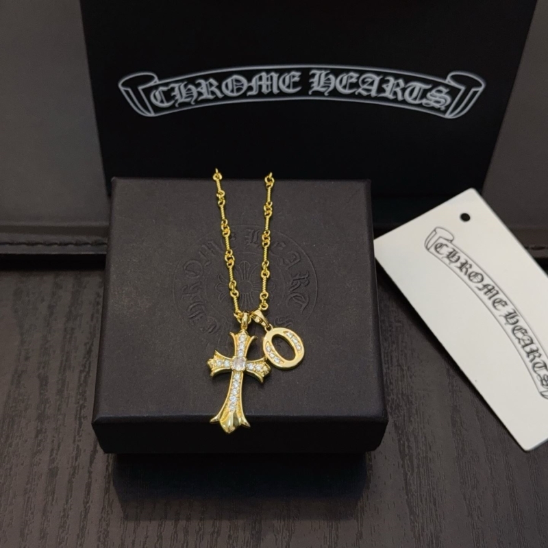 Ch*0me He**ts necklaces